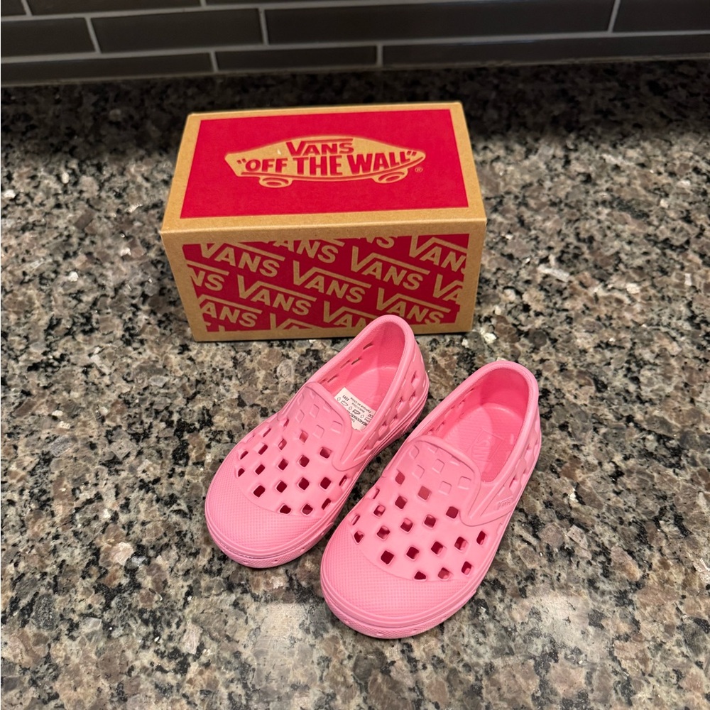 Slip on shoe